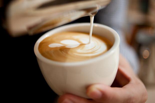 <p>Sütlü Nescafe</p>
