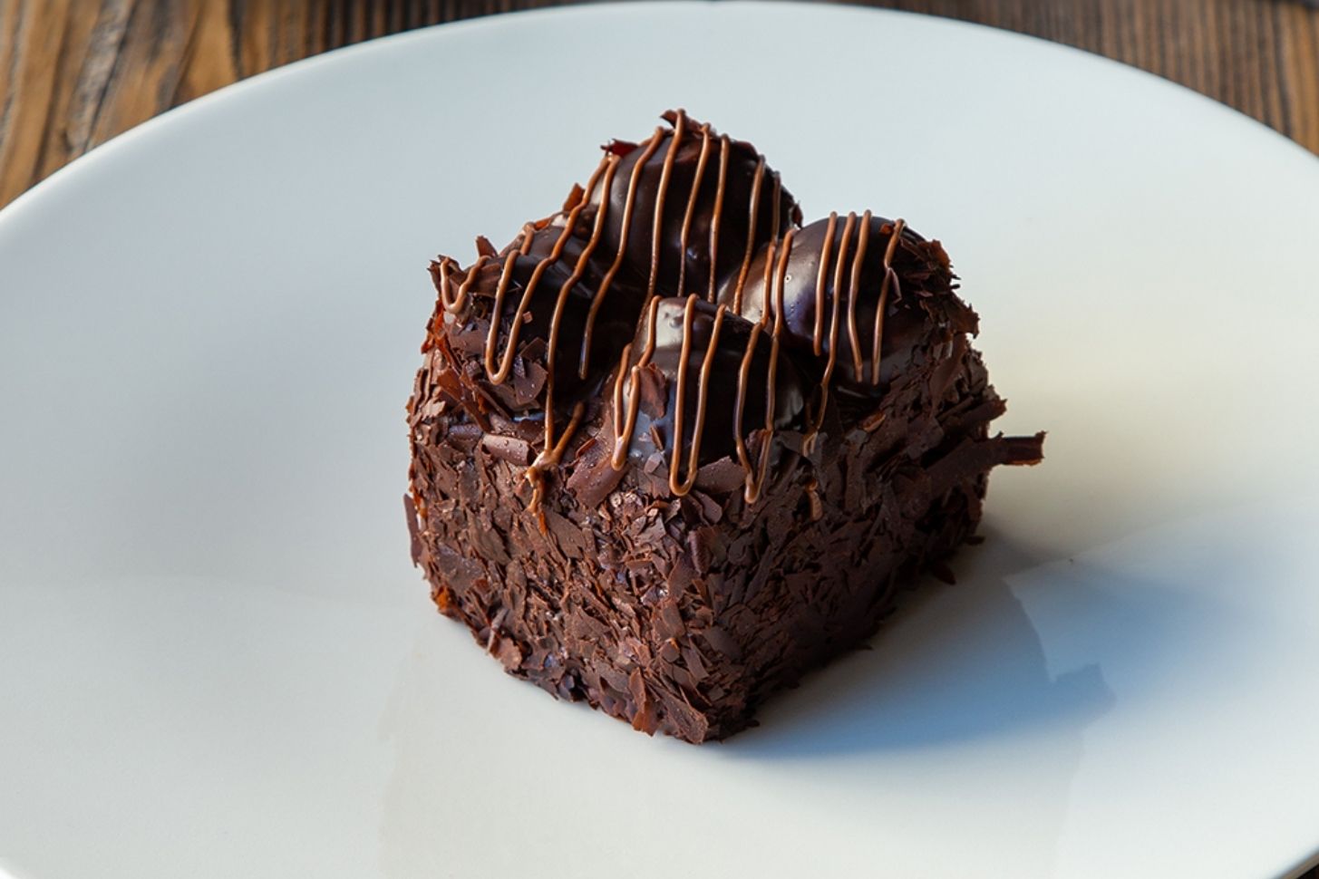Siyah Profiterol Pasta